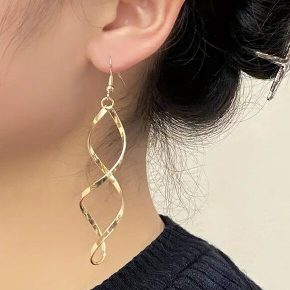 Earrings Spiral Dangle Drop Stunning Simple Trendy Boho Pierced FIsh Hook Gold - Picture 2 of 5